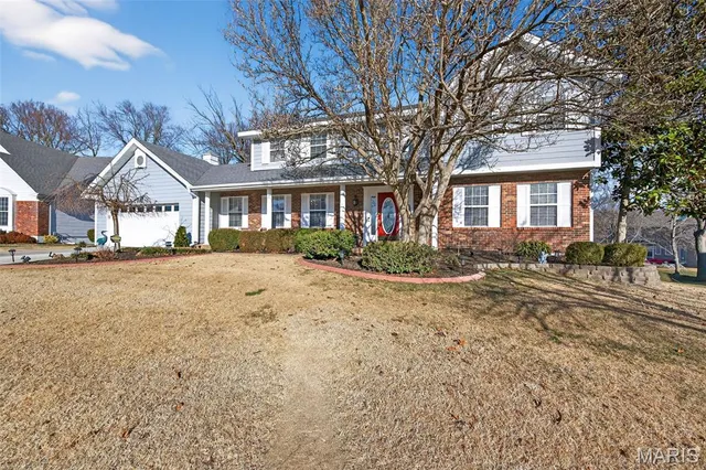 $550,000 | 411 Savannah Ridge Drive, St. Charles, MO 63303