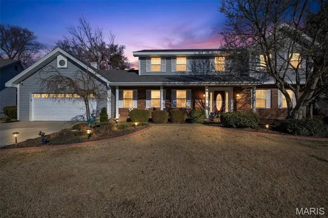 $550,000 | 411 Savannah Ridge Drive, St. Charles, MO 63303