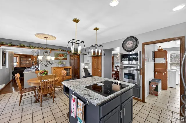 $550,000 | 411 Savannah Ridge Drive, St. Charles, MO 63303