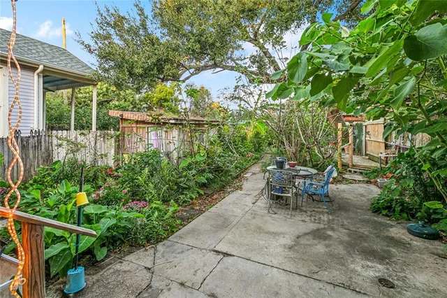 $1,850 | 819 Spain Street, New Orleans, LA 70117