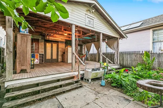 $1,850 | 819 Spain Street, New Orleans, LA 70117