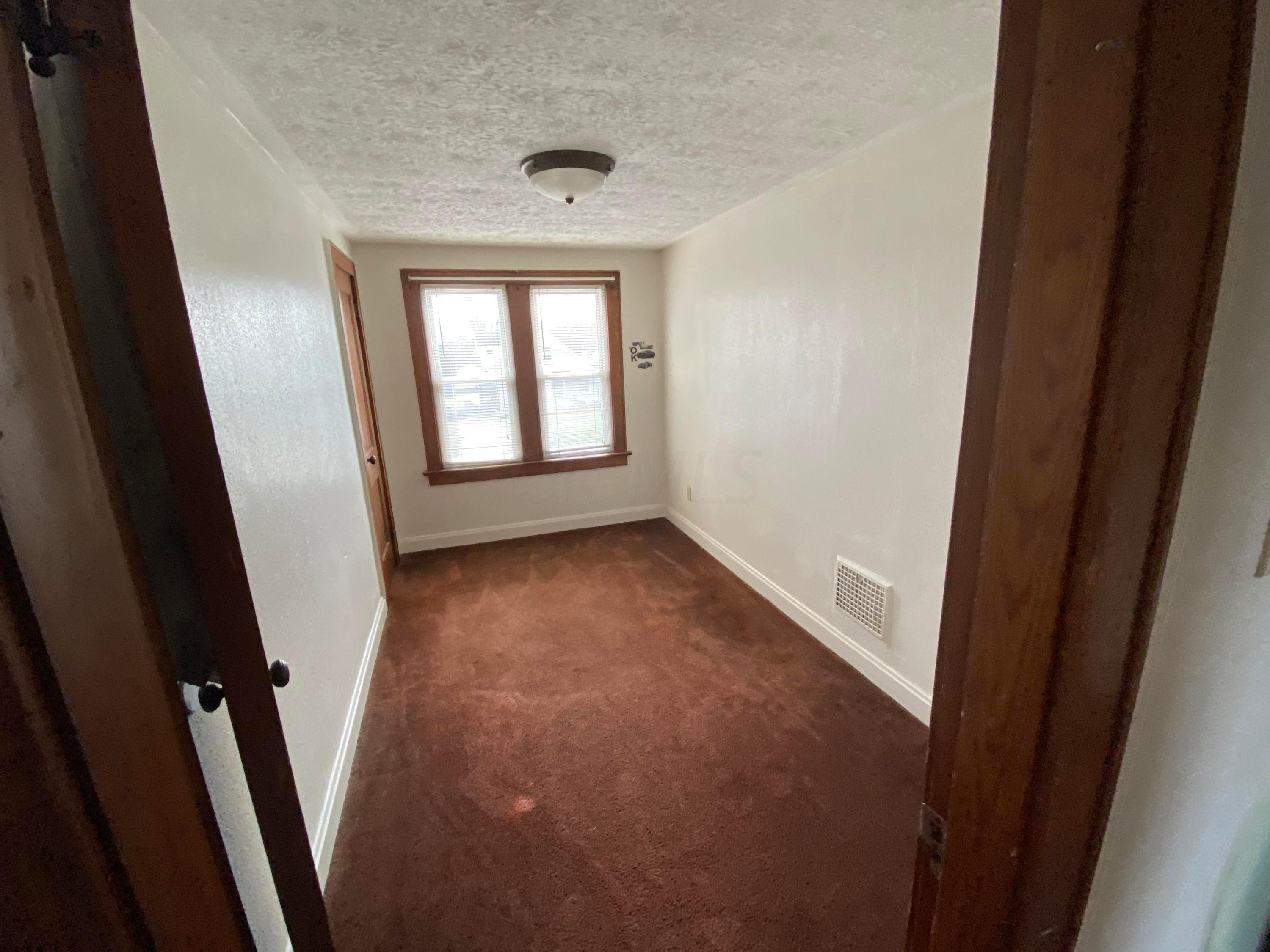 2622 Eakin Road Columbus, OH 43204 - Photo 20 of 39 Gallery Image 20