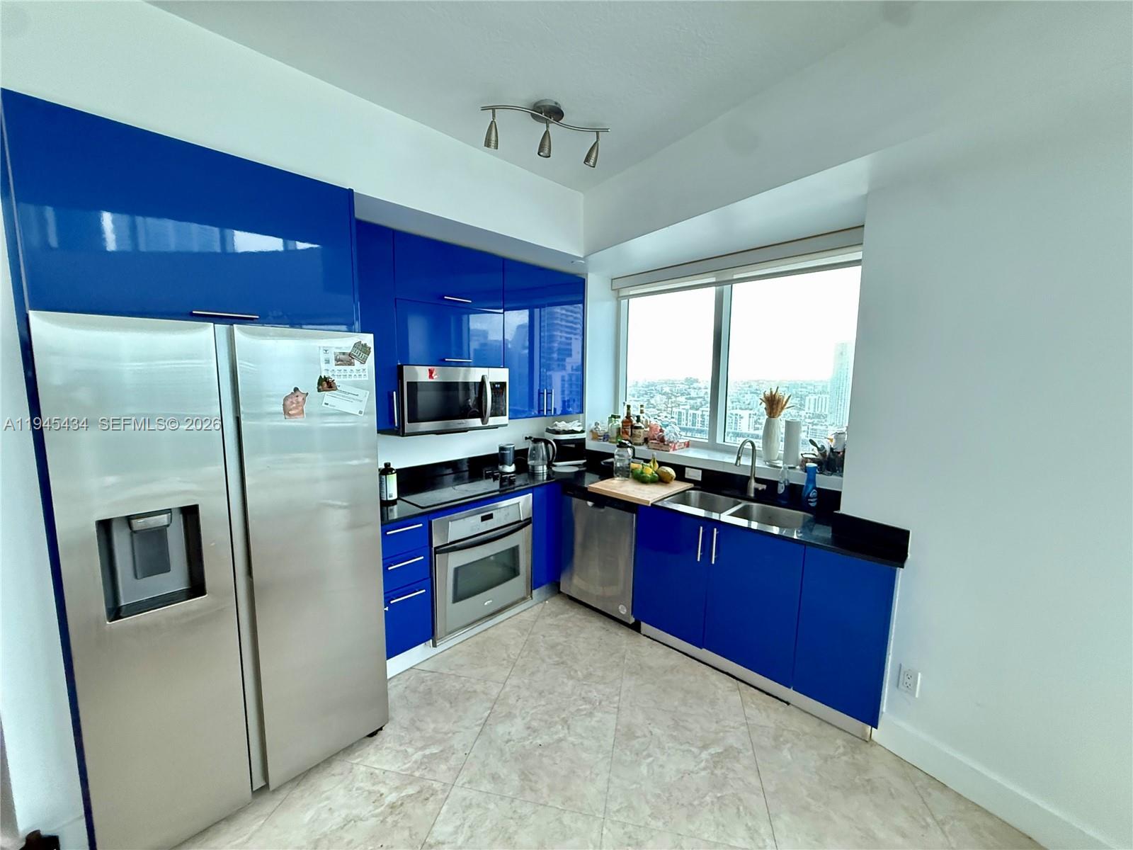 60 Southwest 13th Street, Unit 4018 Miami, FL 33130 - Photo 3 of 16