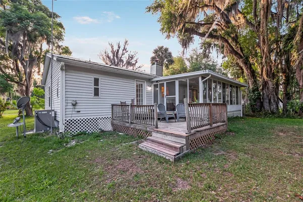 $330,000 | 20361 1st Street, McIntosh, FL 32664