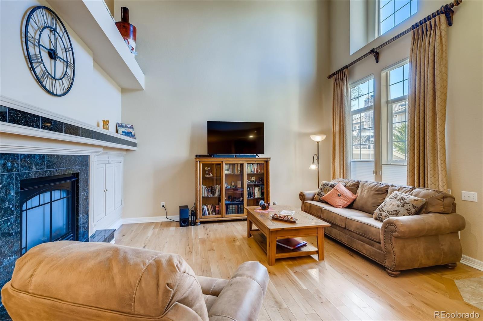 8915 Tappy Toorie Place Highlands Ranch, CO 80129 - Photo 5 of 28 Gallery Image 5