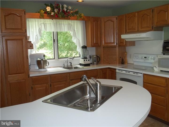 934 Rickerts Road Perkasie, PA 18944 - Photo 8 of 25 Gallery Image 8