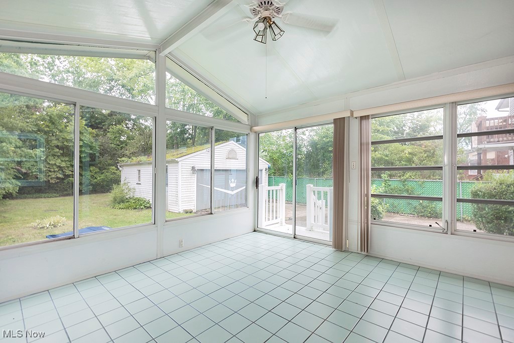 3336 Dellwood Road Cleveland, OH 44118 - Photo 12 of 42