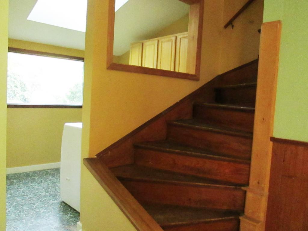 18 South Street Rockingham, VT 05101 - Photo 5 of 36