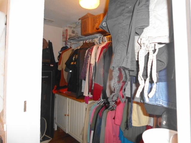 77 Perdue Road DeFuniak Springs, FL 32433 - Photo 11 of 34 ward walk in closet
