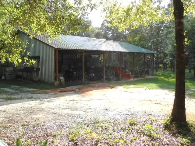 77 Perdue Road DeFuniak Springs, FL 32433 - Photo 31 of 34 Perdue Rd barn