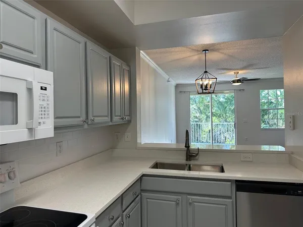 $1,995 | 5701 Bentgrass Drive, Unit 18206, Sarasota, FL 34235