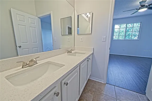 $1,995 | 5701 Bentgrass Drive, Unit 18206, Sarasota, FL 34235