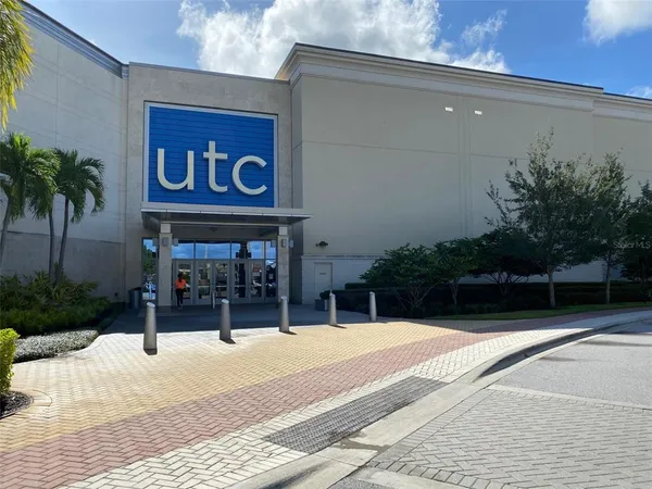 $1,995 | 5701 Bentgrass Drive, Unit 18206, Sarasota, FL 34235