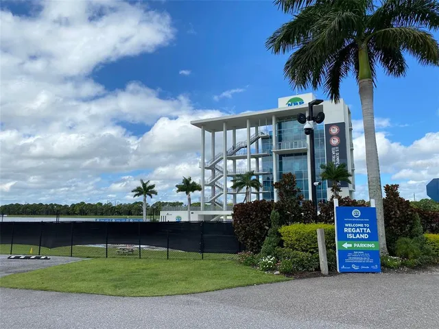 $2,195 | 5701 Bentgrass Drive, Unit 18206, Sarasota, FL 34235