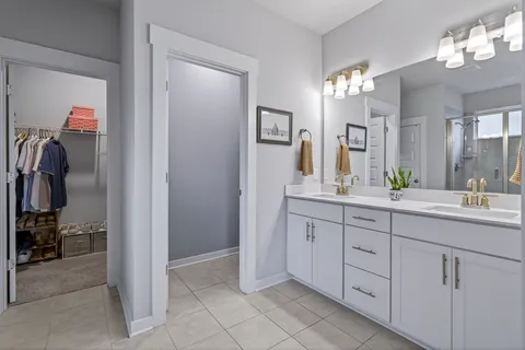 $514,500 | 826 Ewell Farm Drive, Spring Hill, TN 37174