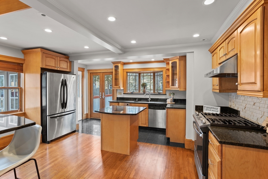10 Lakeview Road Wayland, MA 01778 - Photo 12 of 31 Gallery Image 12