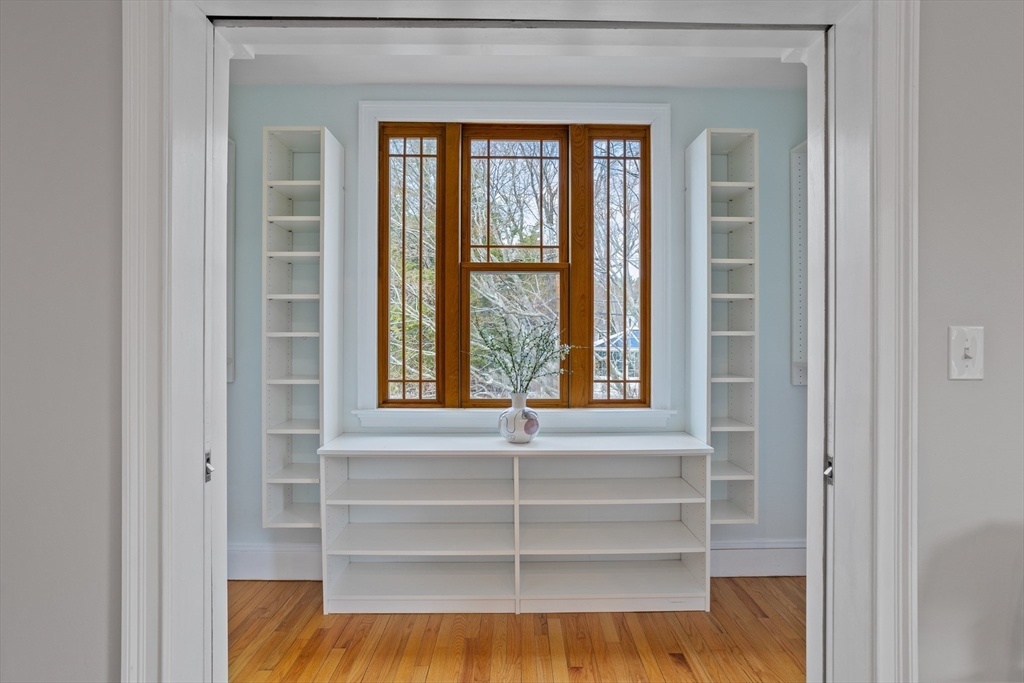 10 Lakeview Road Wayland, MA 01778 - Photo 21 of 31 Gallery Image 21