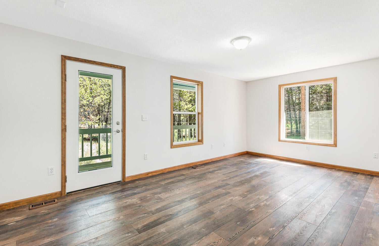 1026 Yoke Road La Pine, OR 97739 - Photo 23 of 42 Bonus Room on Main, opens to covered back deck