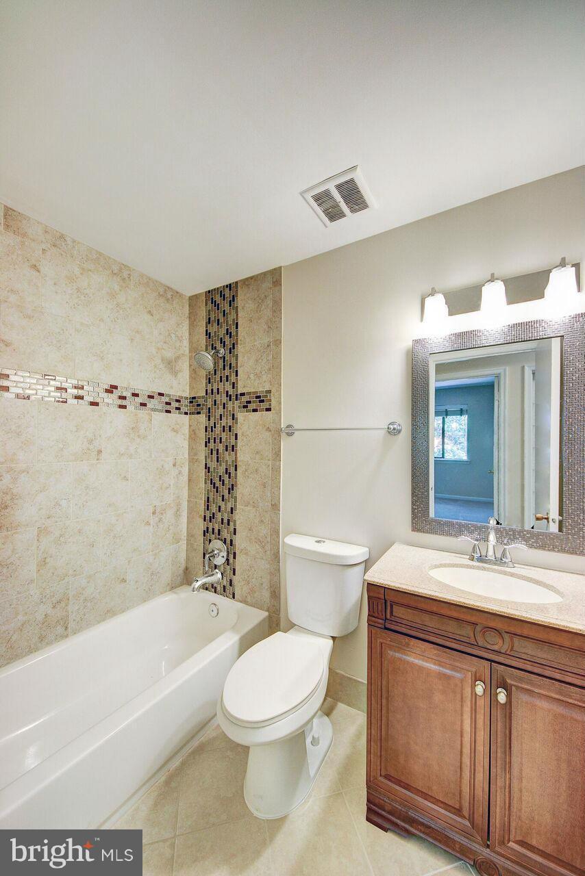 11014 Saffold Way Reston, VA 20190 - Photo 18 of 22 Bath