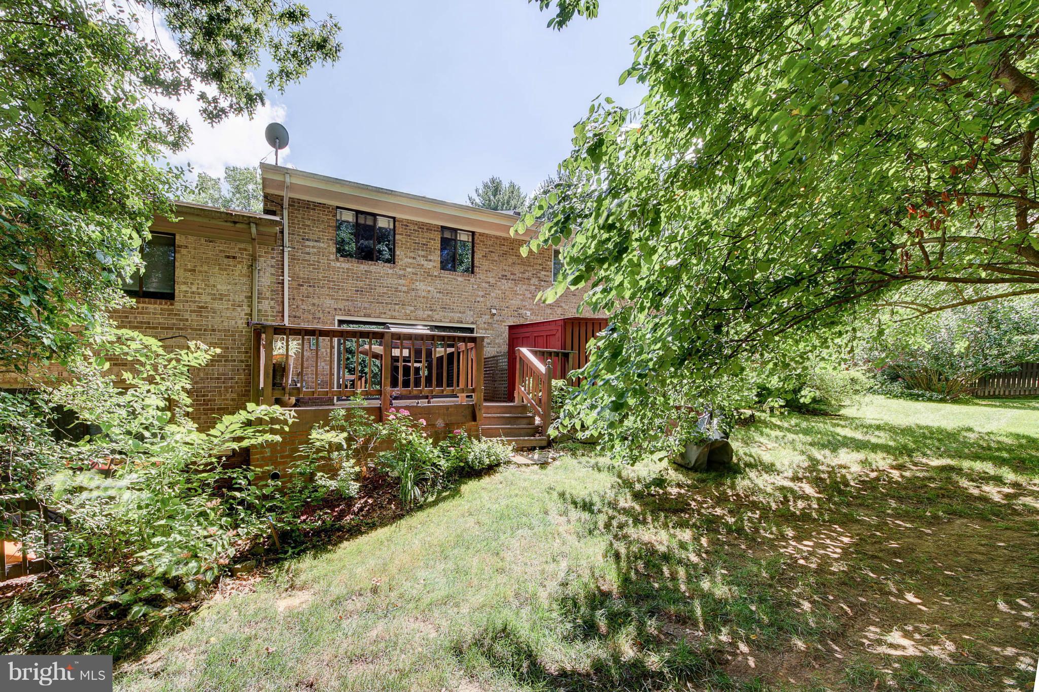 11014 Saffold Way Reston, VA 20190 - Photo 20 of 22 Exterior (Rear)