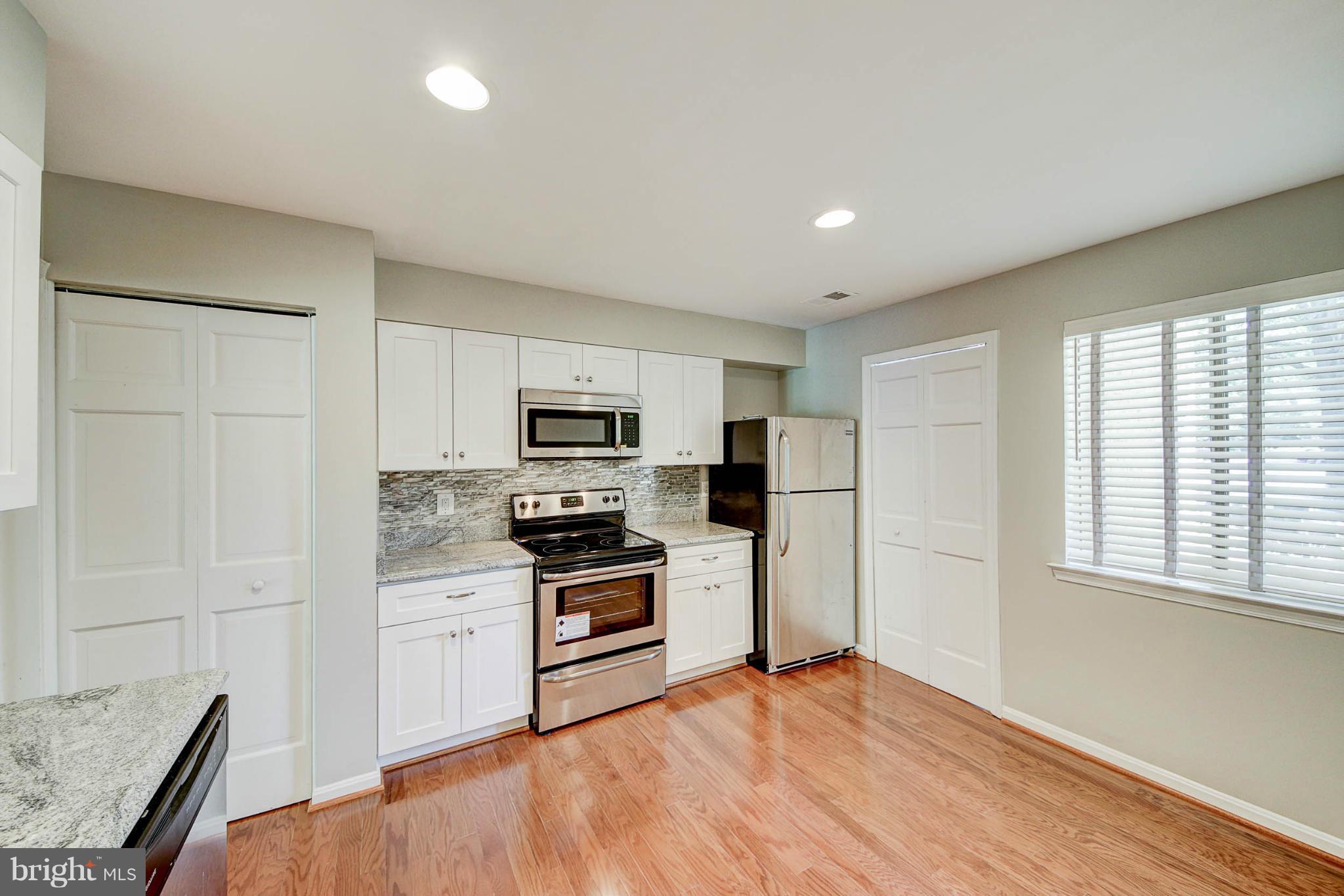 11014 Saffold Way Reston, VA 20190 - Photo 4 of 22 Kitchen