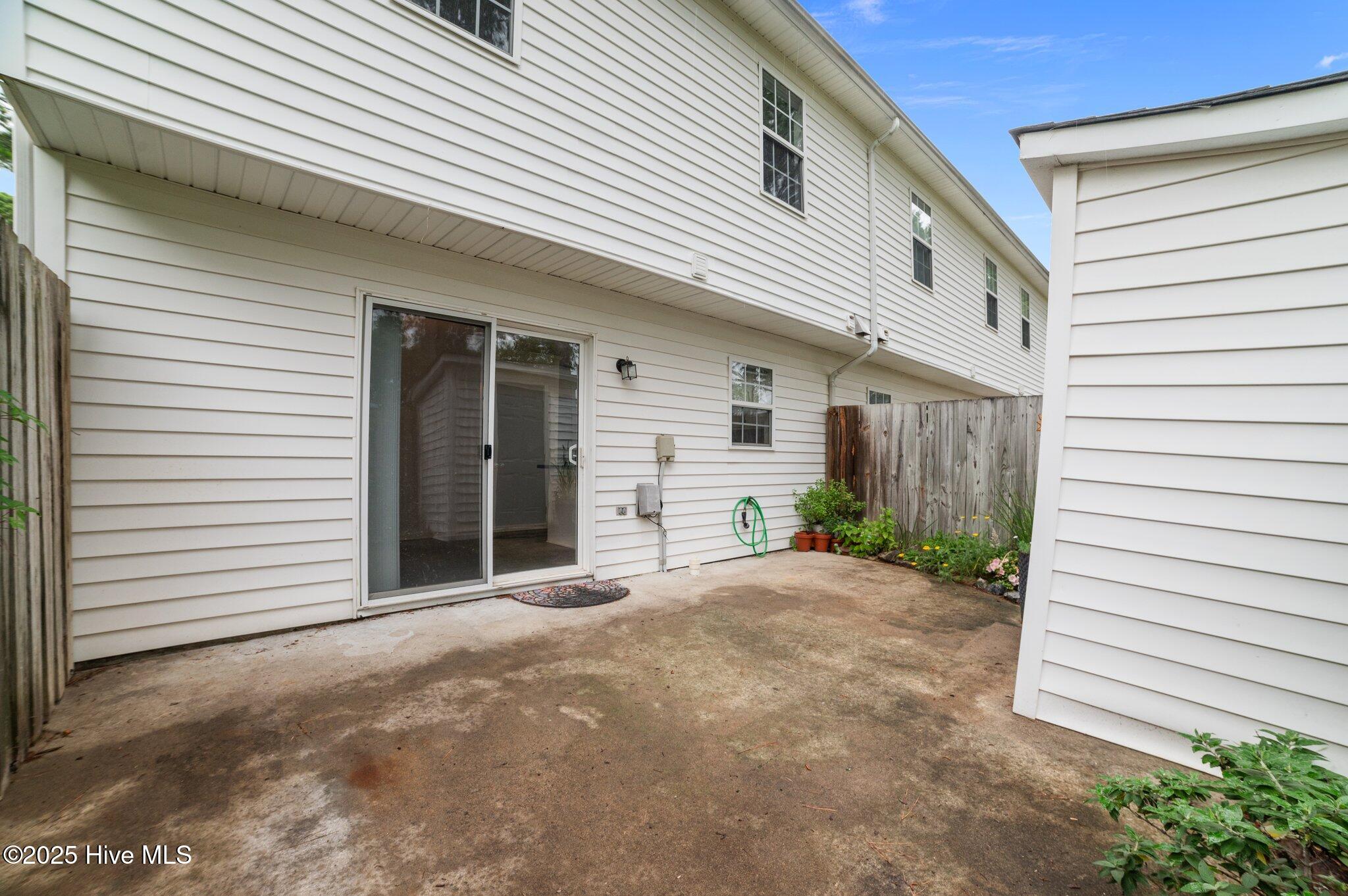 1005 Spring Forest Road, Unit G6 Greenville, NC 27834 - Photo 15 of 46 15-web-or-mls-LHV_1956