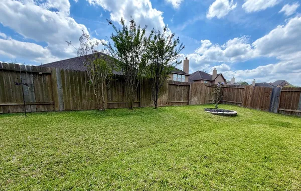 $425,000 | 107 Jacobs Meadow Drive, Conroe, TX 77384