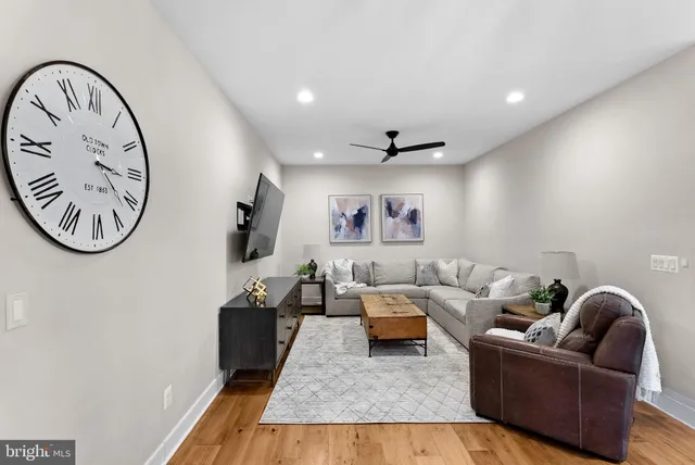 $790,000 | 35611 Hamlet Court, Round Hill, VA 20141