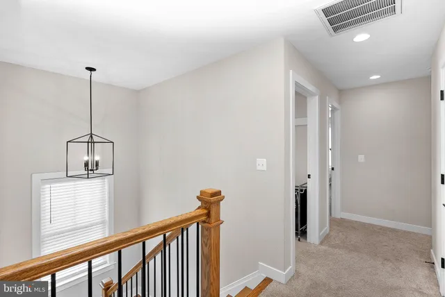 $790,000 | 35611 Hamlet Court, Round Hill, VA 20141