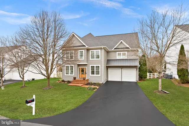 $790,000 | 35611 Hamlet Court, Round Hill, VA 20141