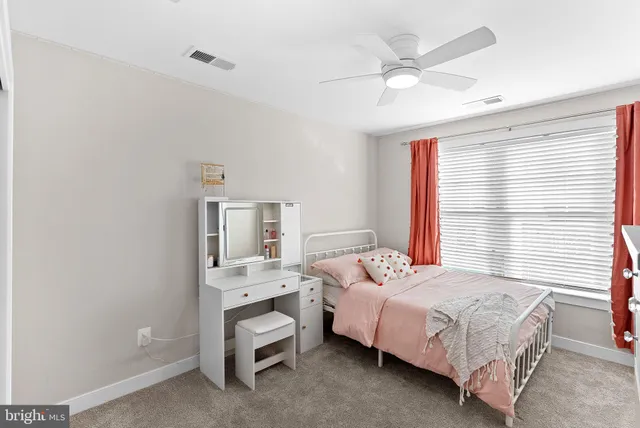 $790,000 | 35611 Hamlet Court, Round Hill, VA 20141