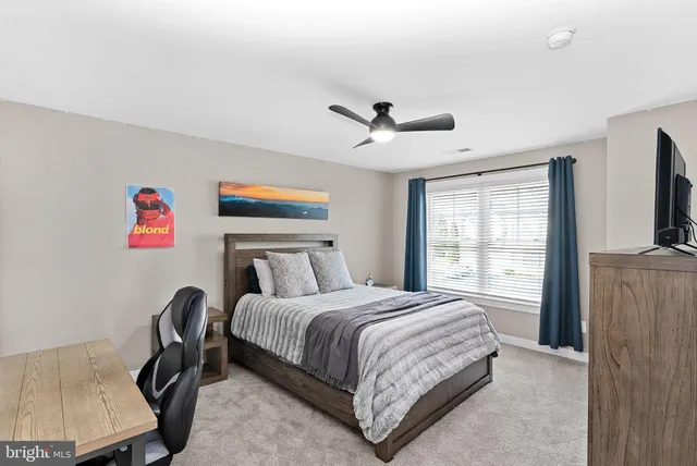 $790,000 | 35611 Hamlet Court, Round Hill, VA 20141