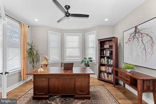 $790,000 | 35611 Hamlet Court, Round Hill, VA 20141