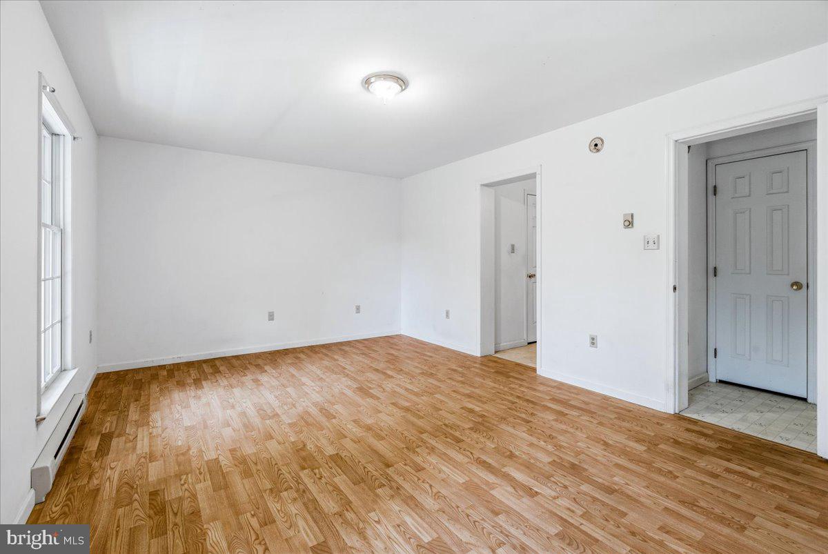 3508 Bittle Road Myersville, MD 21773 - Photo 20 of 44 Main Level Primary Bedroom