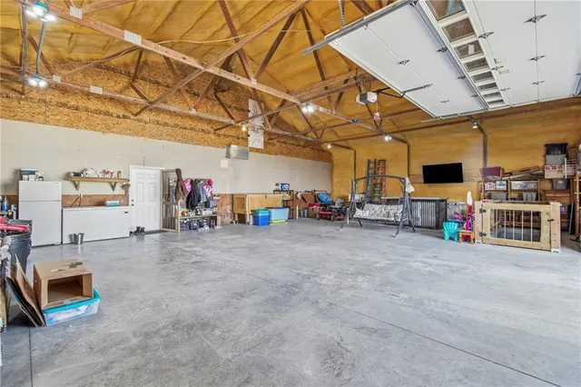 $525,000 | 8825 Northeast 312th Street, Cameron, MO 64429