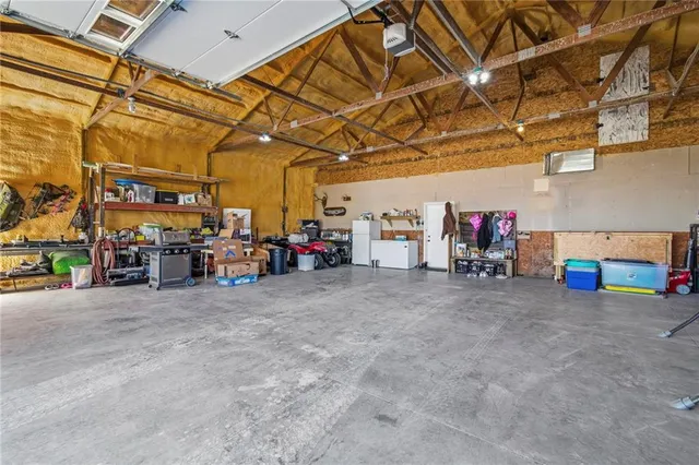 $525,000 | 8825 Northeast 312th Street, Cameron, MO 64429