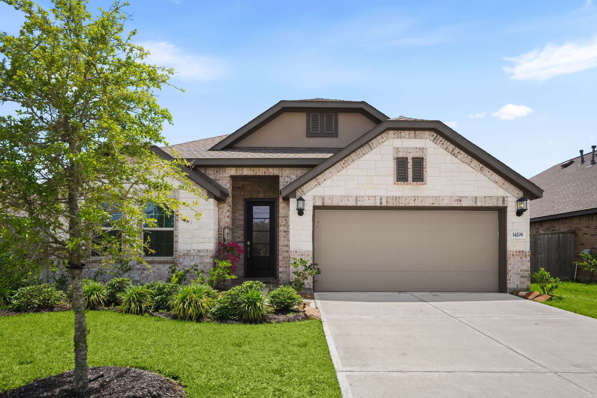 14206 Hawley Village Way Rosharon, TX 77583 - Photo 1 of 30 Secondary Bedroom 1