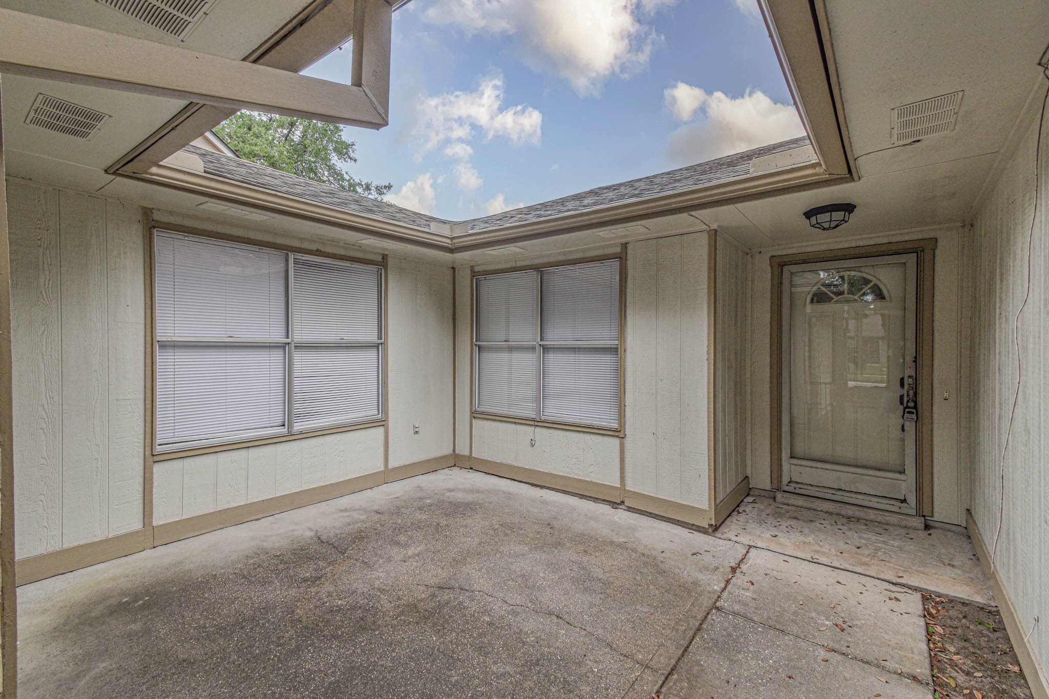 4922 Bridgemont Lane Spring, TX 77388 - Photo 2 of 24