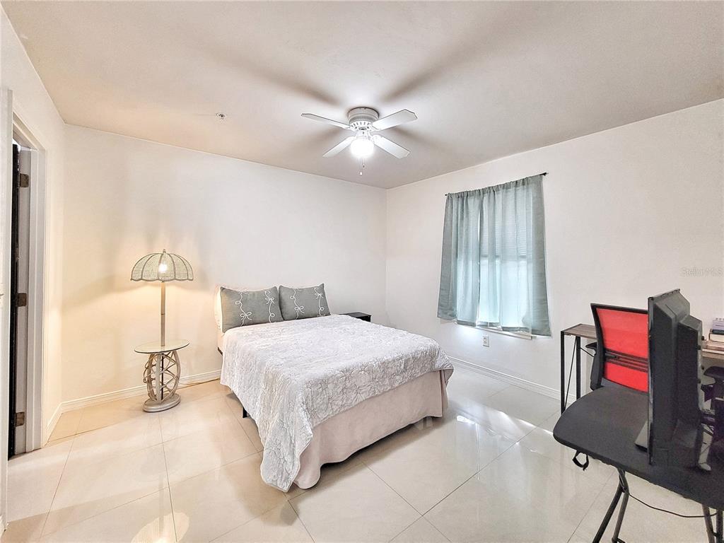 2360 Southwest Archer Road, Unit 101 Gainesville, FL 32608 - Photo 15 of 29