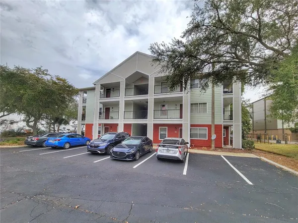 a car parked in front of a building