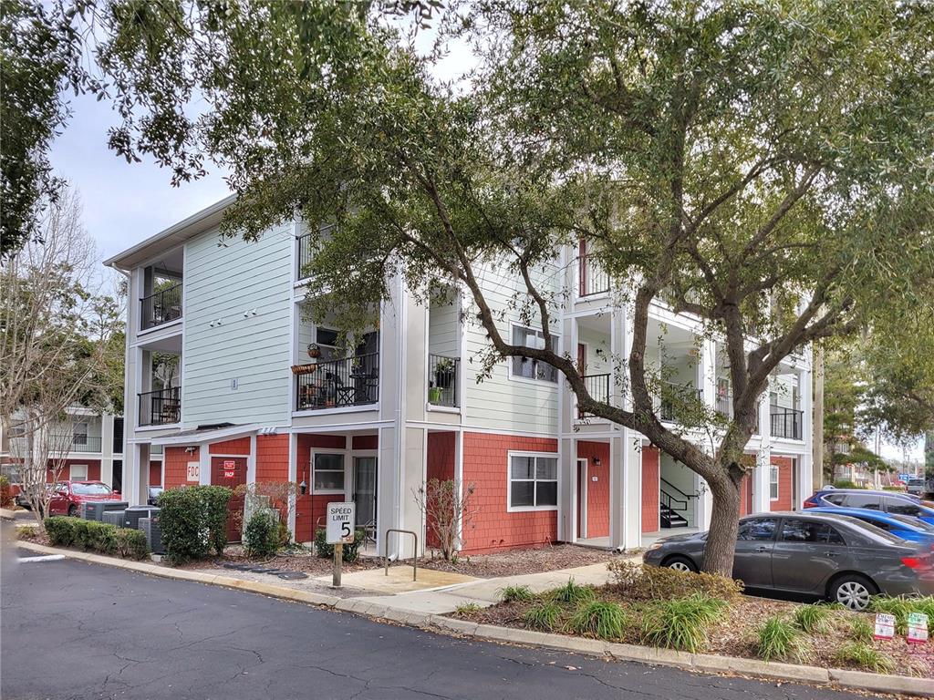 2360 Southwest Archer Road, Unit 101 Gainesville, FL 32608 - Photo 24 of 29