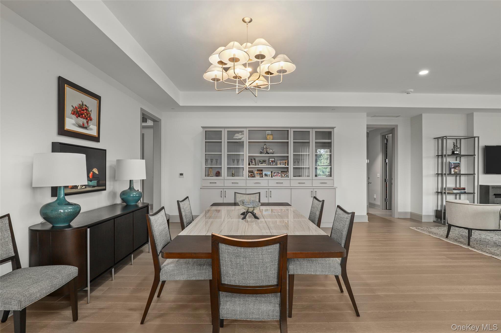 120 Old Post Road, Unit PHB301 Rye, NY 10580 - Photo 6 of 30 a dining room with furniture and window