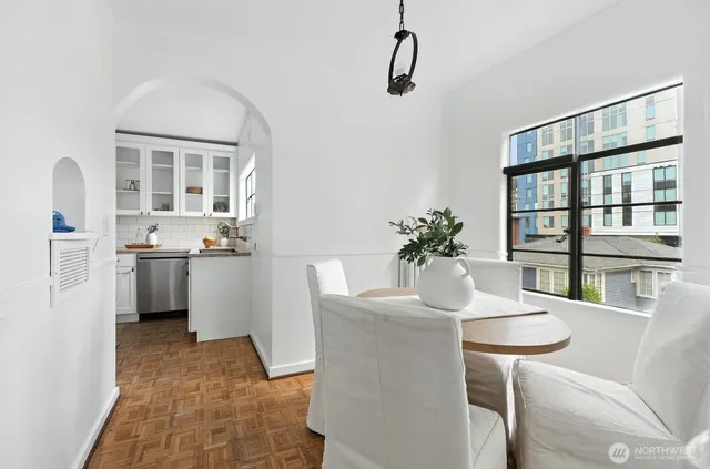 $799,950 | 1106 Northeast 42nd Street, Unit 19, Seattle, WA 98105