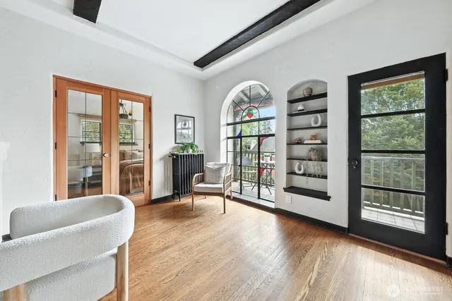 $799,950 | 1106 Northeast 42nd Street, Unit 19, Seattle, WA 98105