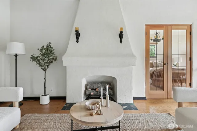 $799,950 | 1106 Northeast 42nd Street, Unit 19, Seattle, WA 98105