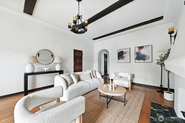 $799,950 | 1106 Northeast 42nd Street, Unit 19, Seattle, WA 98105