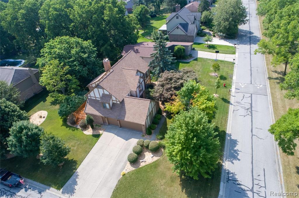 668 Timberline Drive Rochester Hills, MI 48309 - Photo 3 of 6