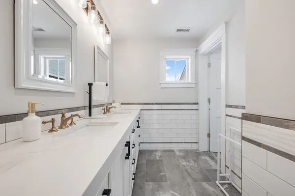 $1,799,999 | 6 B Stanwood Point, Unit B, Gloucester, MA 01930