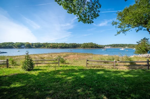 $1,799,999 | 6 B Stanwood Point, Unit B, Gloucester, MA 01930