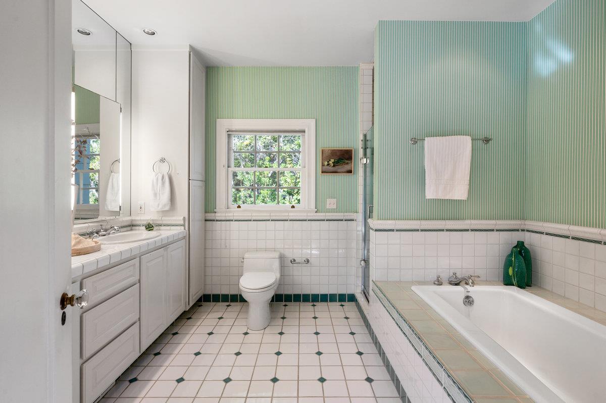 539 Edgewood Road San Mateo, CA 94402 - Photo 47 of 68 Gallery Image 47